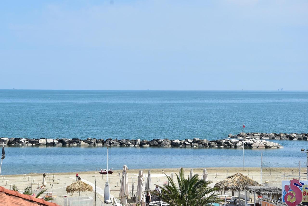 Hotel Crisvan Rimini Ngoại thất bức ảnh