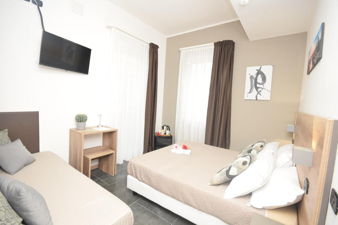 Hotel Crisvan Rimini Ngoại thất bức ảnh
